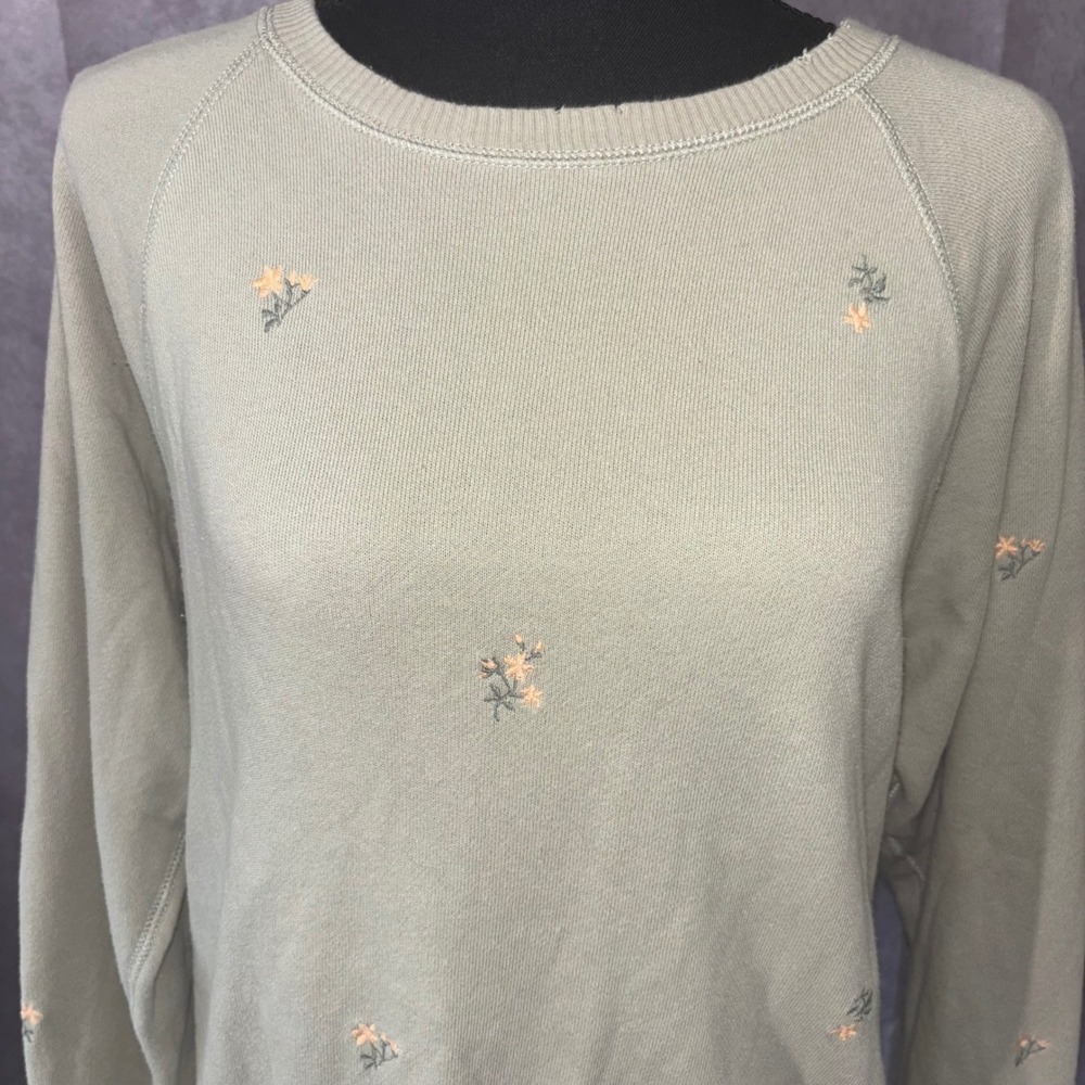 Aerie Sage Green Cottagecore Floral‎ Embroidered Sweatshirt Raw Hem Womens XS